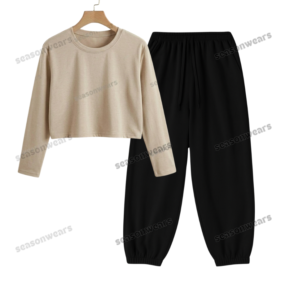 Crop Full Sleeves Tee With Black Sweatpant