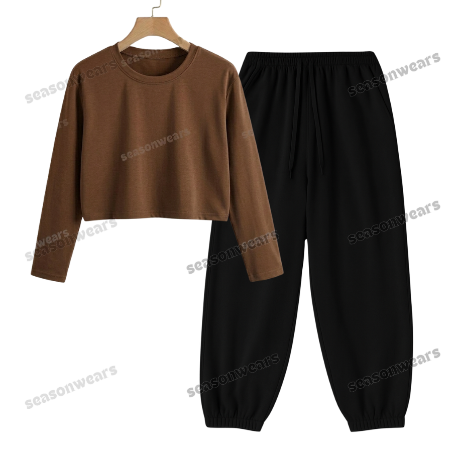 Crop Full Sleeves Tee With Black Sweatpant