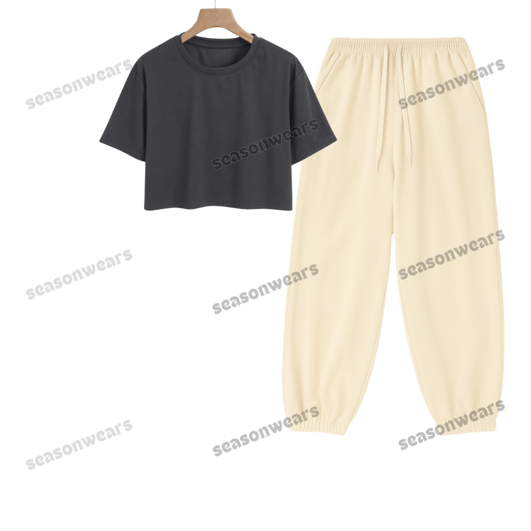 Crop Tee With Cream Sweatpant